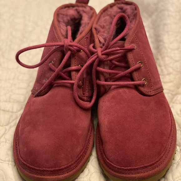 burgundy uggs